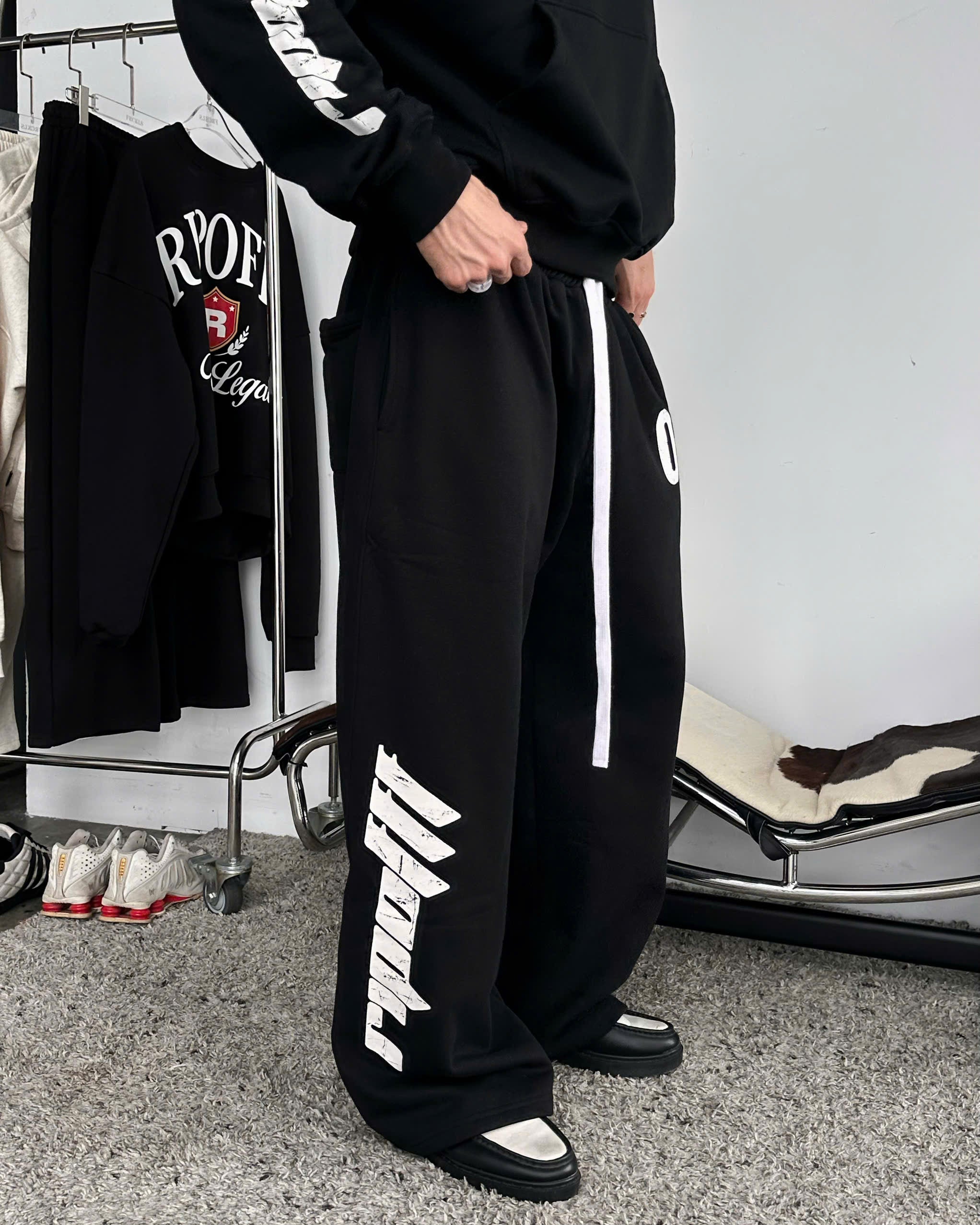 RIPOFFF 09 Logo Sweatpants Vietnamese Streetwear